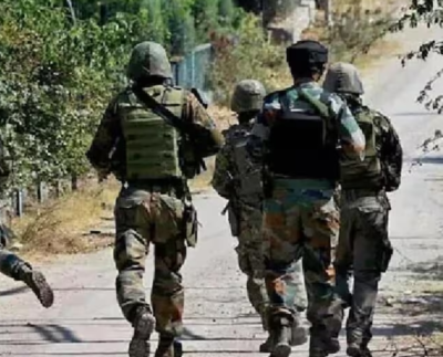 जम्मू-कश्मीर: अलग-अलग एनकाउंटर में सुरक्षाबलों ने ढेर किए आठ आतंकी, ऑपरेशन जारी